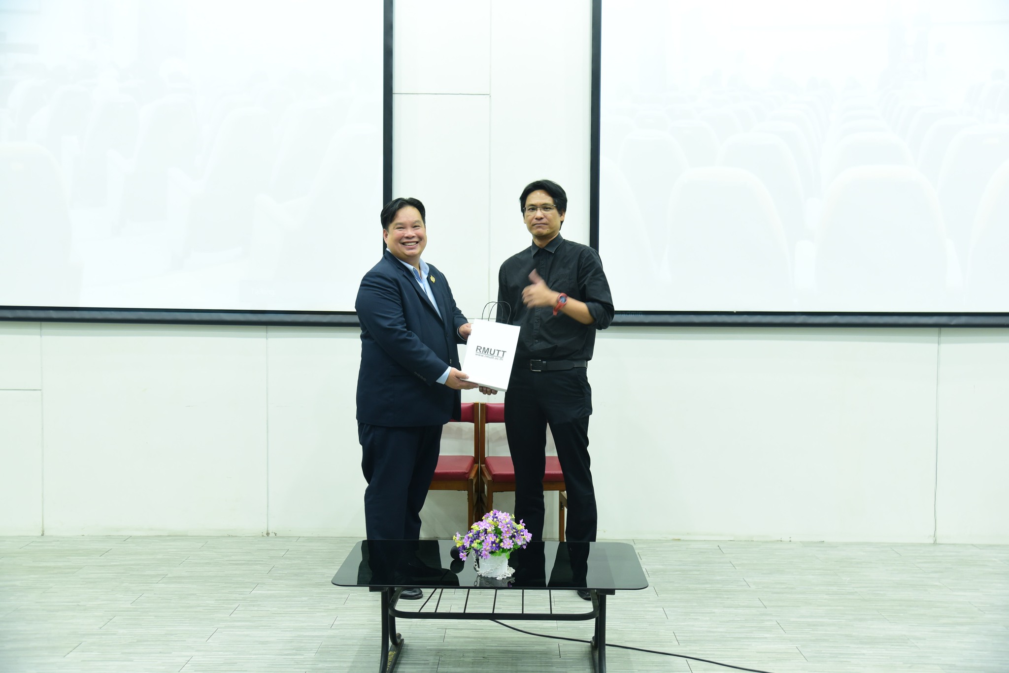 342862112_1198357940824288_4066347495595148481_n